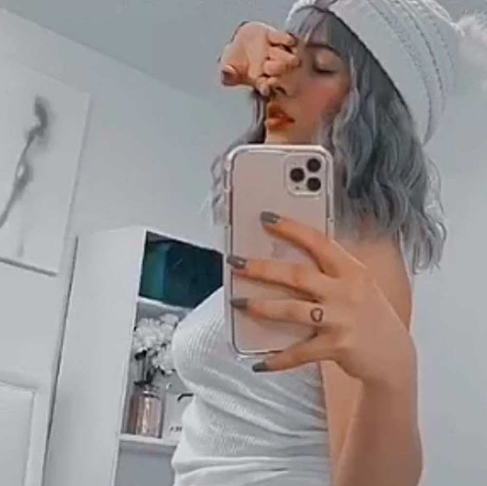 Meet your Posher, Charli